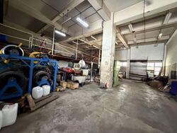 Pemimpin Industrial Building (D20), Factory #602983981